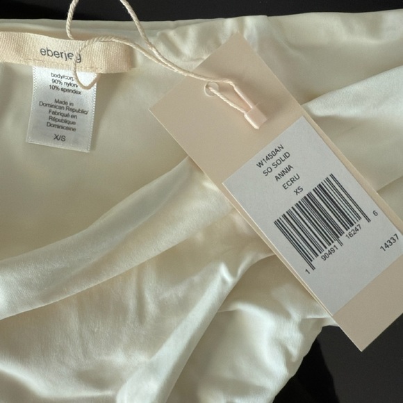 NWT Eberjey Women’s So Solid Annia Bikini Bottoms in Ecru in size xs - Picture 3 of 3